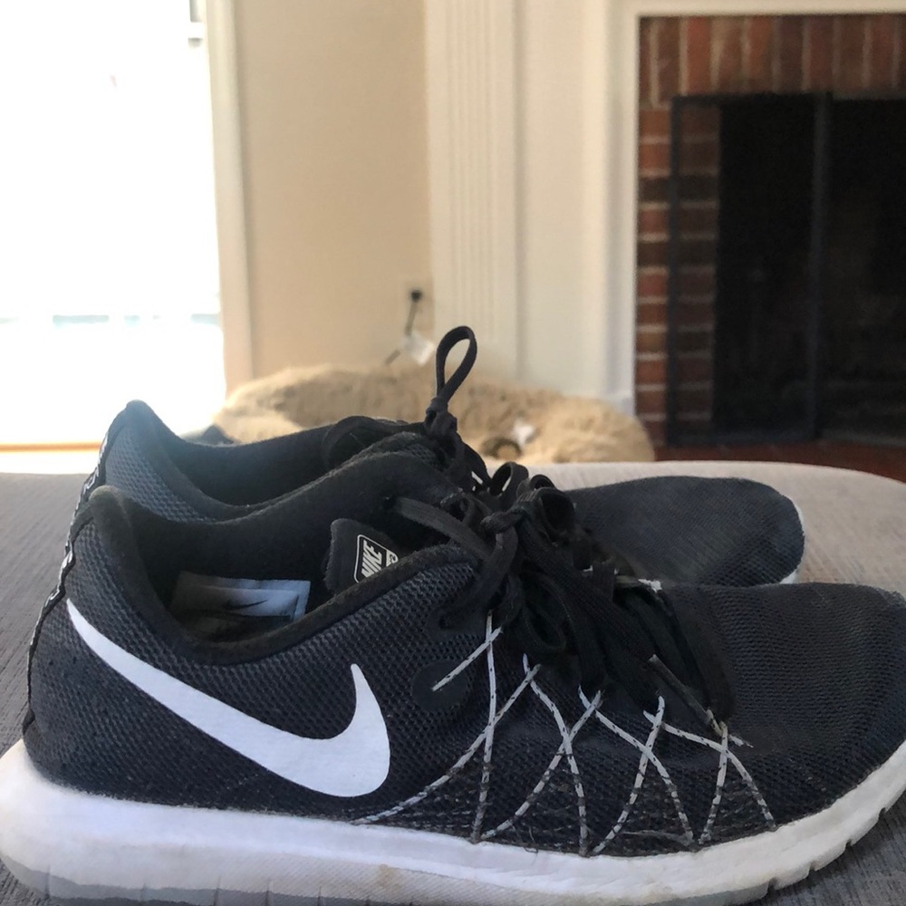 Nike fury 2 black womens sneakers size 7. Used